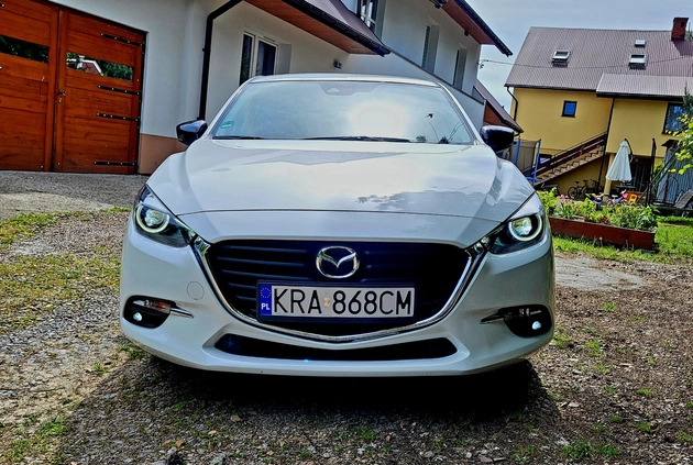 Mazda 3 cena 62900 przebieg: 102000, rok produkcji 2017 z Węgrów małe 232
